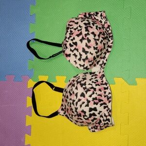 Victoria's secret size 36D push up bra,  like new